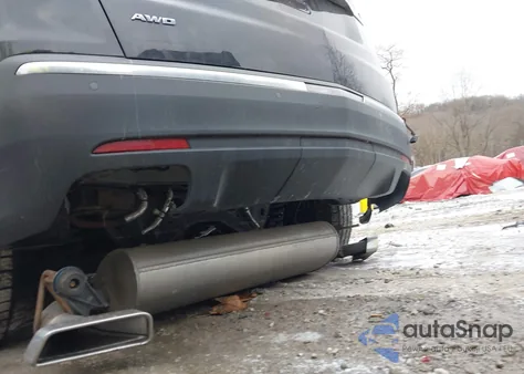 2017 Cadillac Xt5 Luxury z USA, uszkodzony, nr VIN 1GYKNDRS8HZ225581